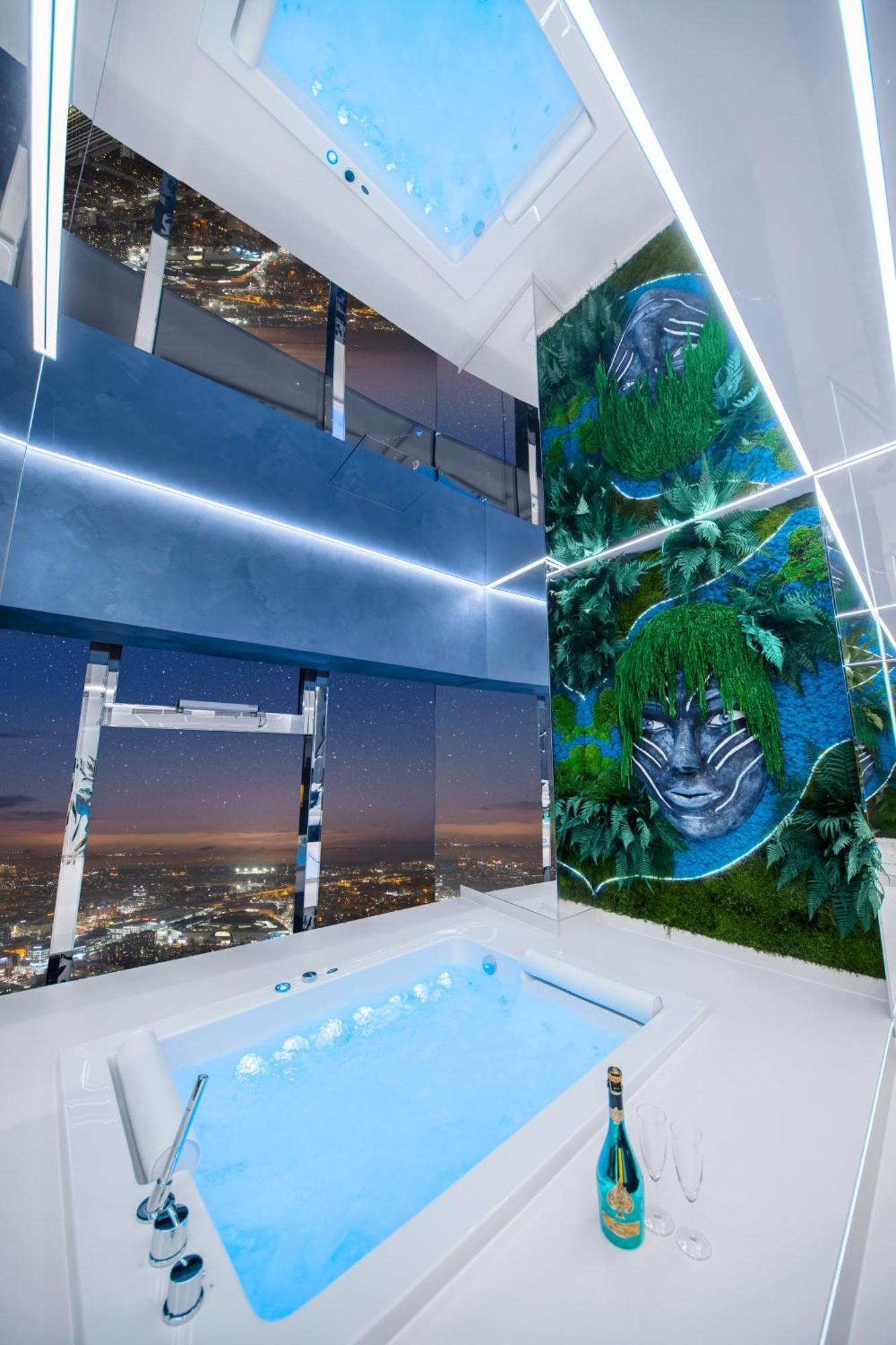Apartamenty Sky Tower Z Jakuzzi Przy Oknie 브로츠와프 외부 사진