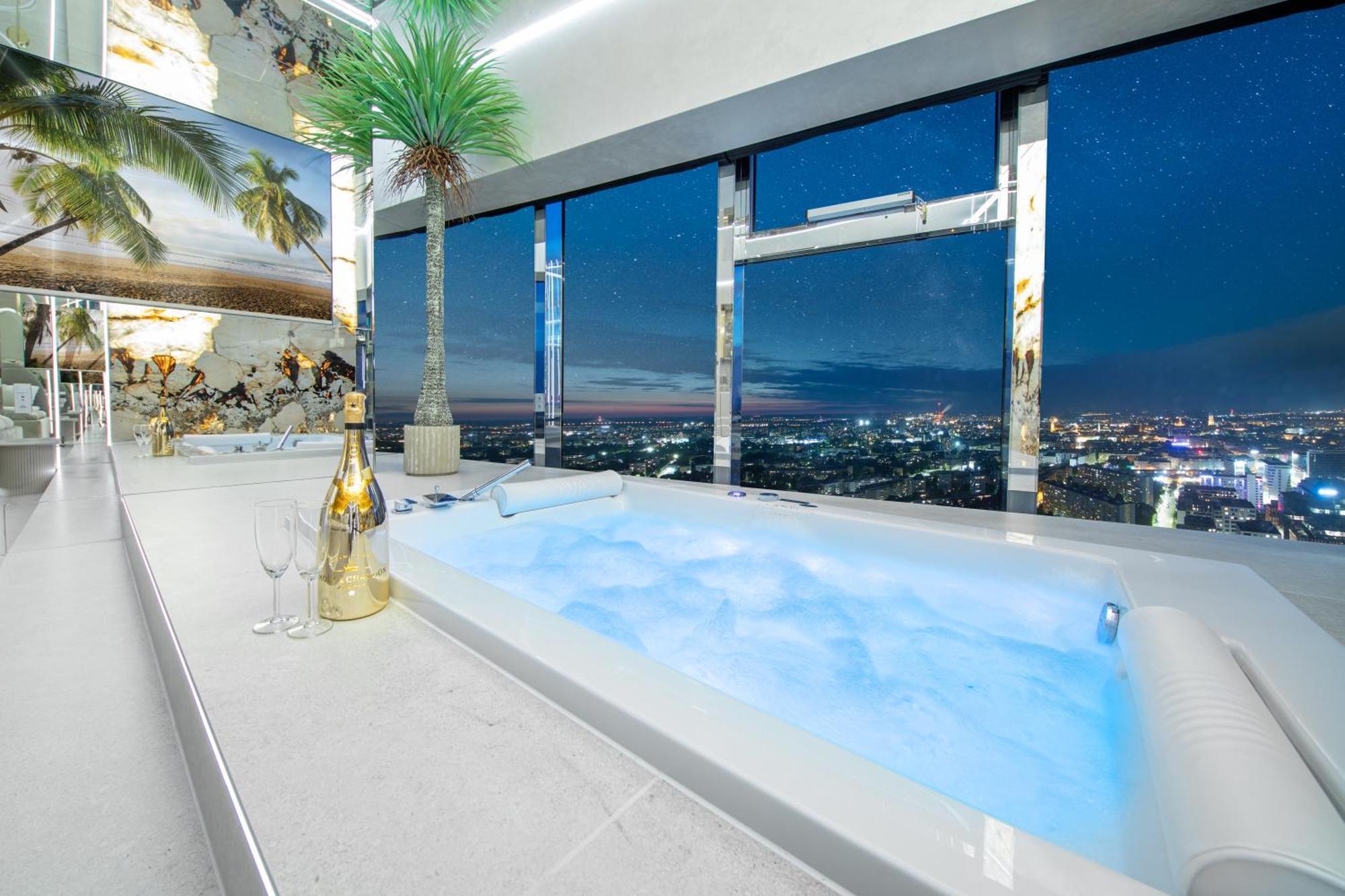 Apartamenty Sky Tower Z Jakuzzi Przy Oknie 브로츠와프 외부 사진